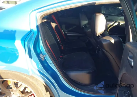 2015 Dodge Charger Srt 392 из США, поврежденный, VIN 2C3CDXEJ0FH868794